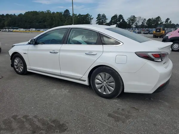 KMHE24L1XHA059845 2017 HYUNDAI SONATA - Image 2