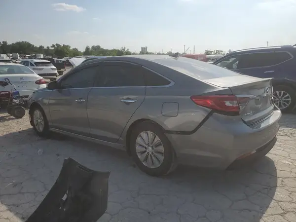 KMHE24L1XHA060087 2017 HYUNDAI SONATA - Image 2