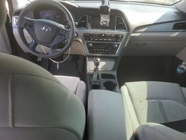 KMHE24L1XHA060087 2017 HYUNDAI SONATA - Image 8