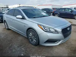 KMHE24L30HA063033 2017 HYUNDAI SONATA