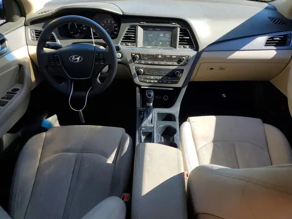 KMHE24L30HA063243 2017 HYUNDAI SONATA - Image 8