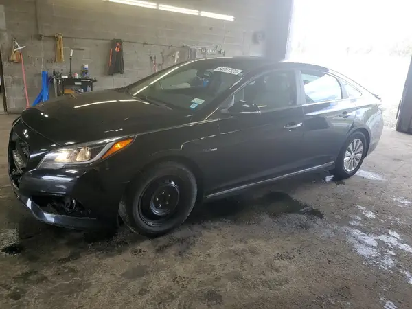 KMHE24L30HA067583 2017 HYUNDAI SONATA - Image 1