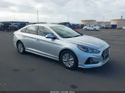 KMHE24L30JA084132 2018 HYUNDAI SONATA