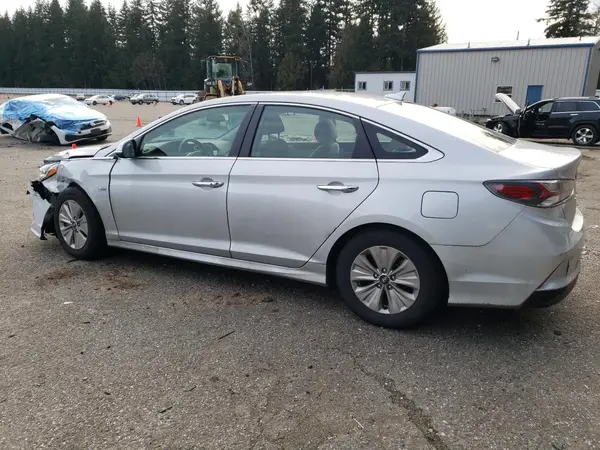 KMHE24L30KA090899 2019 HYUNDAI SONATA - Image 2