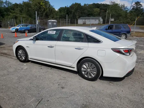 KMHE24L31HA074297 2017 HYUNDAI SONATA - Image 2