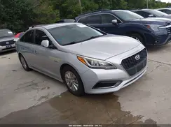 KMHE24L31HA075658 2017 HYUNDAI SONATA