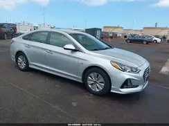 KMHE24L31JA084141 2018 HYUNDAI SONATA