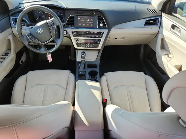 KMHE24L32HA071067 2017 HYUNDAI SONATA - Image 8
