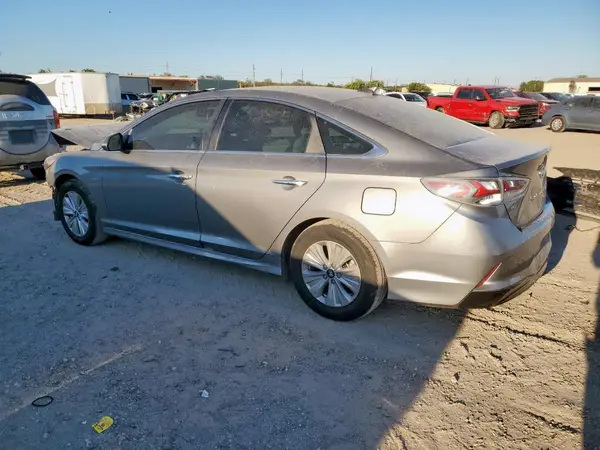 KMHE24L32JA082530 2018 HYUNDAI SONATA - Image 2