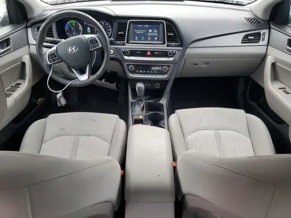 KMHE24L32KA090533 2019 HYUNDAI SONATA - Image 8