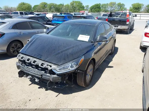 KMHE24L32KA091147 2019 HYUNDAI SONATA - Image 2