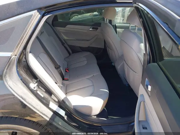 KMHE24L32KA091147 2019 HYUNDAI SONATA - Image 8