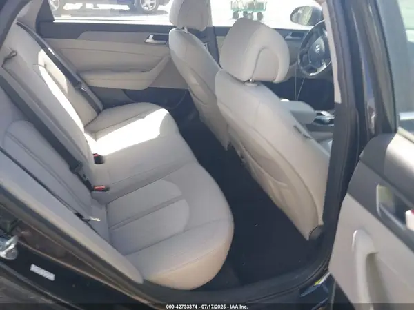 KMHE24L33HA064256 2017 HYUNDAI SONATA - Image 8