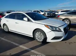 KMHE24L33HA064838 2017 HYUNDAI SONATA
