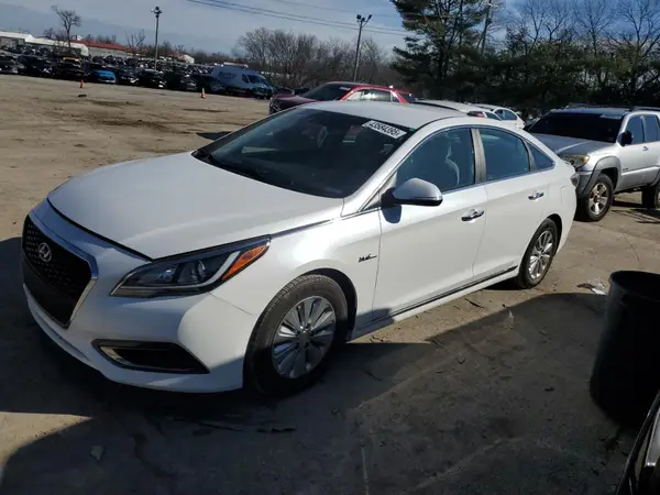 KMHE24L33HA065424 2017 HYUNDAI SONATA - Image 1