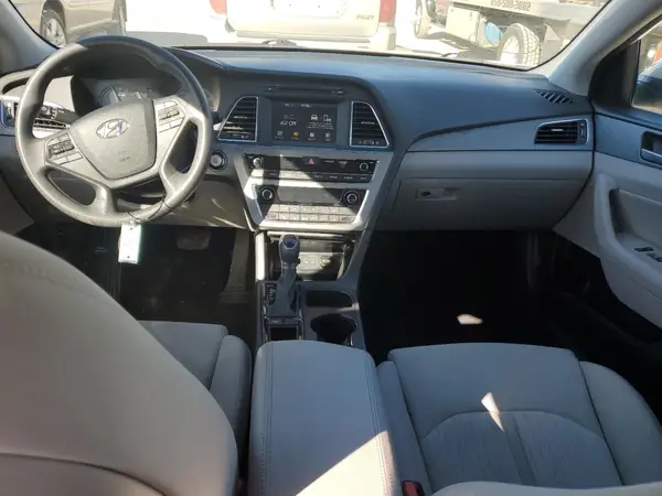 KMHE24L33HA065424 2017 HYUNDAI SONATA - Image 8