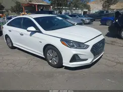 KMHE24L33JA080978 2018 HYUNDAI SONATA