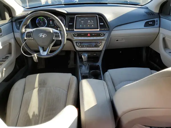 KMHE24L33JA081449 2018 HYUNDAI SONATA - Image 8