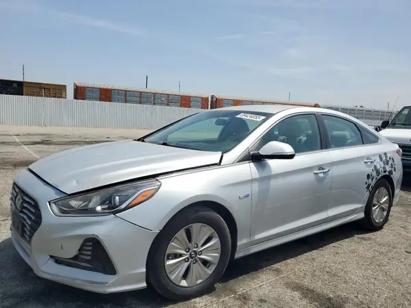 KMHE24L33KA085051 2019 HYUNDAI SONATA - Image 1