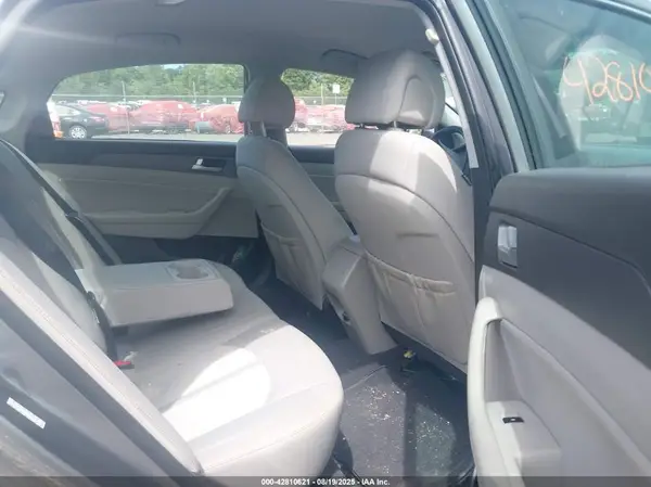 KMHE24L34HA062239 2017 HYUNDAI SONATA - Image 8