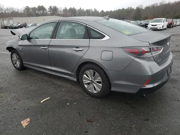 KMHE24L34JA087311 2018 HYUNDAI SONATA - Image 2