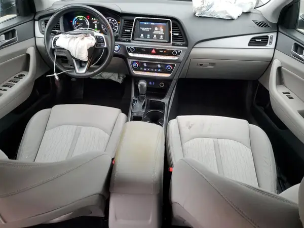 KMHE24L34JA087311 2018 HYUNDAI SONATA - Image 8