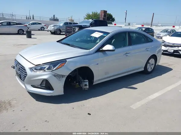 KMHE24L34KA087648 2019 HYUNDAI SONATA - Image 2