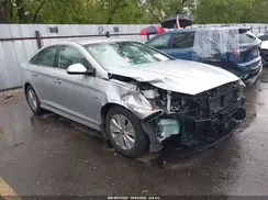 KMHE24L34KA090937 2019 HYUNDAI SONATA
