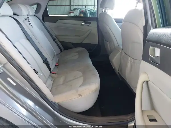 KMHE24L35HA063805 2017 HYUNDAI SONATA - Image 8