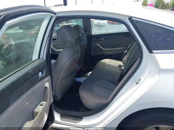 KMHE24L35HA065523 2017 HYUNDAI SONATA - Image 8