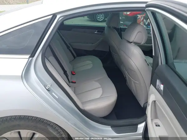 KMHE24L35HA070866 2017 HYUNDAI SONATA - Image 8