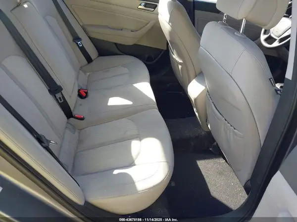 KMHE24L35HA071340 2017 HYUNDAI SONATA - Image 8