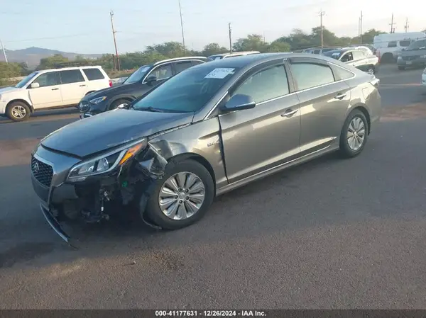 KMHE24L35HA074609 2017 HYUNDAI SONATA - Image 2