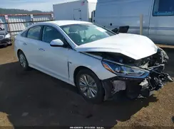 KMHE24L35KA084547 2019 HYUNDAI SONATA