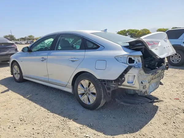 KMHE24L35KA088792 2019 HYUNDAI SONATA - Image 2