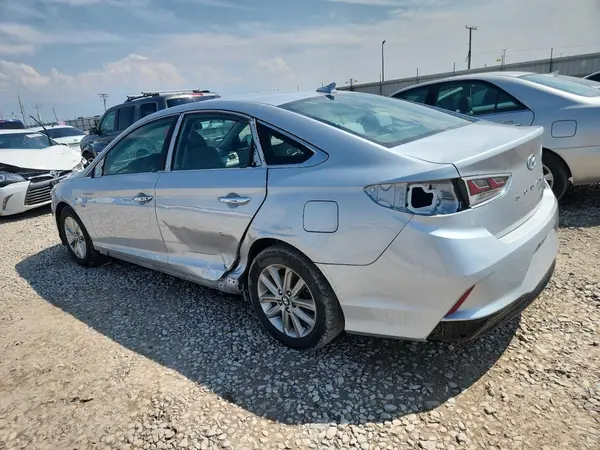 KMHE24L35KA090896 2019 HYUNDAI SONATA - Image 2