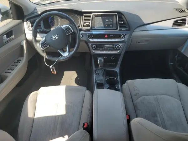 KMHE24L35KA091787 2019 HYUNDAI SONATA - Image 8