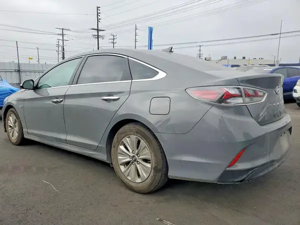 KMHE24L35KA094057 2019 HYUNDAI SONATA - Image 2
