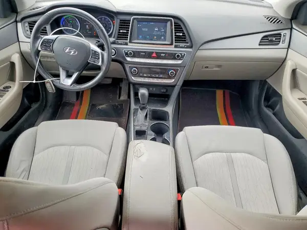KMHE24L35KA094057 2019 HYUNDAI SONATA - Image 8