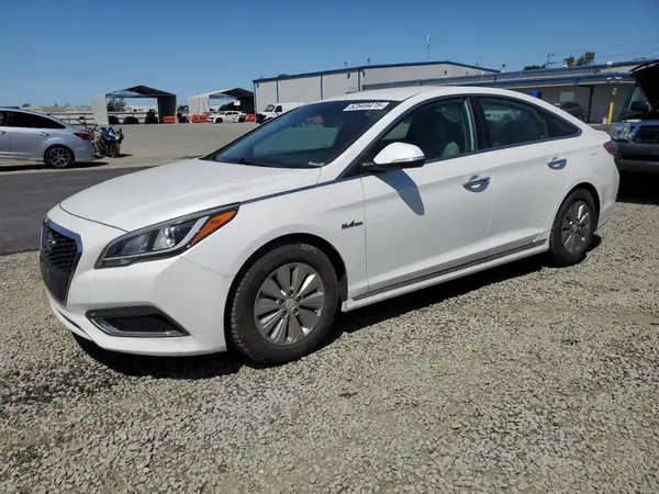 KMHE24L36HA061335 2017 HYUNDAI SONATA - Image 1