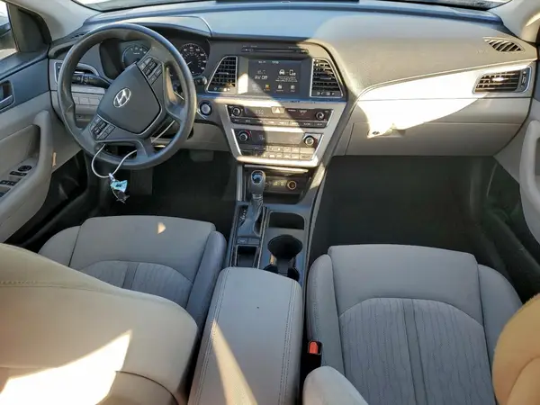 KMHE24L36HA063179 2017 HYUNDAI SONATA - Image 8