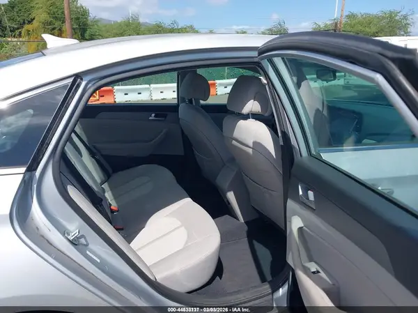 KMHE24L36HA065370 2017 HYUNDAI SONATA - Image 8