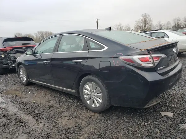 KMHE24L36HA065417 2017 HYUNDAI SONATA - Image 2