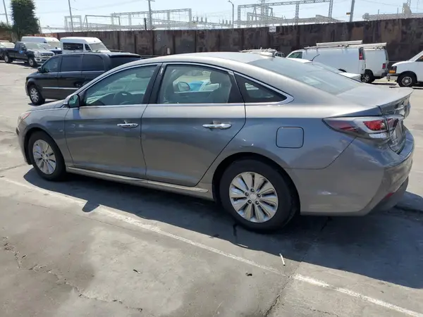 KMHE24L36HA065627 2017 HYUNDAI SONATA - Image 2