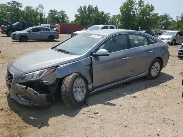 KMHE24L36HA076997 2017 HYUNDAI SONATA - Image 1