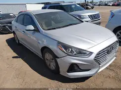 KMHE24L36KA084539 2019 HYUNDAI SONATA
