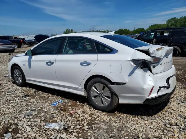 KMHE24L36KA091717 2019 HYUNDAI SONATA - Image 2