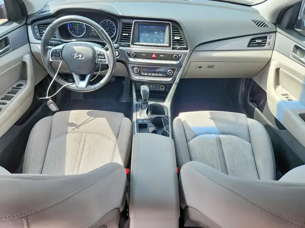 KMHE24L36KA092107 2019 HYUNDAI SONATA - Image 8