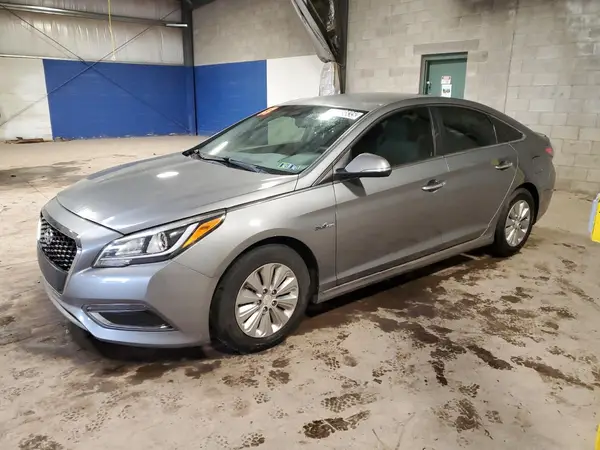 KMHE24L37HA075485 2017 HYUNDAI SONATA - Image 1