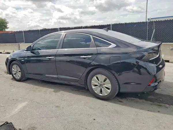 KMHE24L37KA088339 2019 HYUNDAI SONATA - Image 2